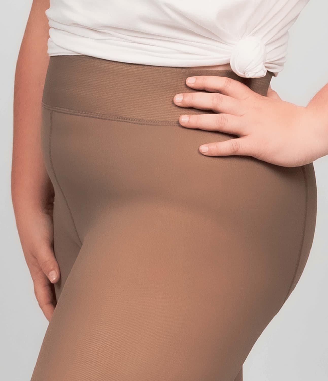FleeceEleganz - Elegante Winterstrumpfhose mit verstecktem Fleecefutter.