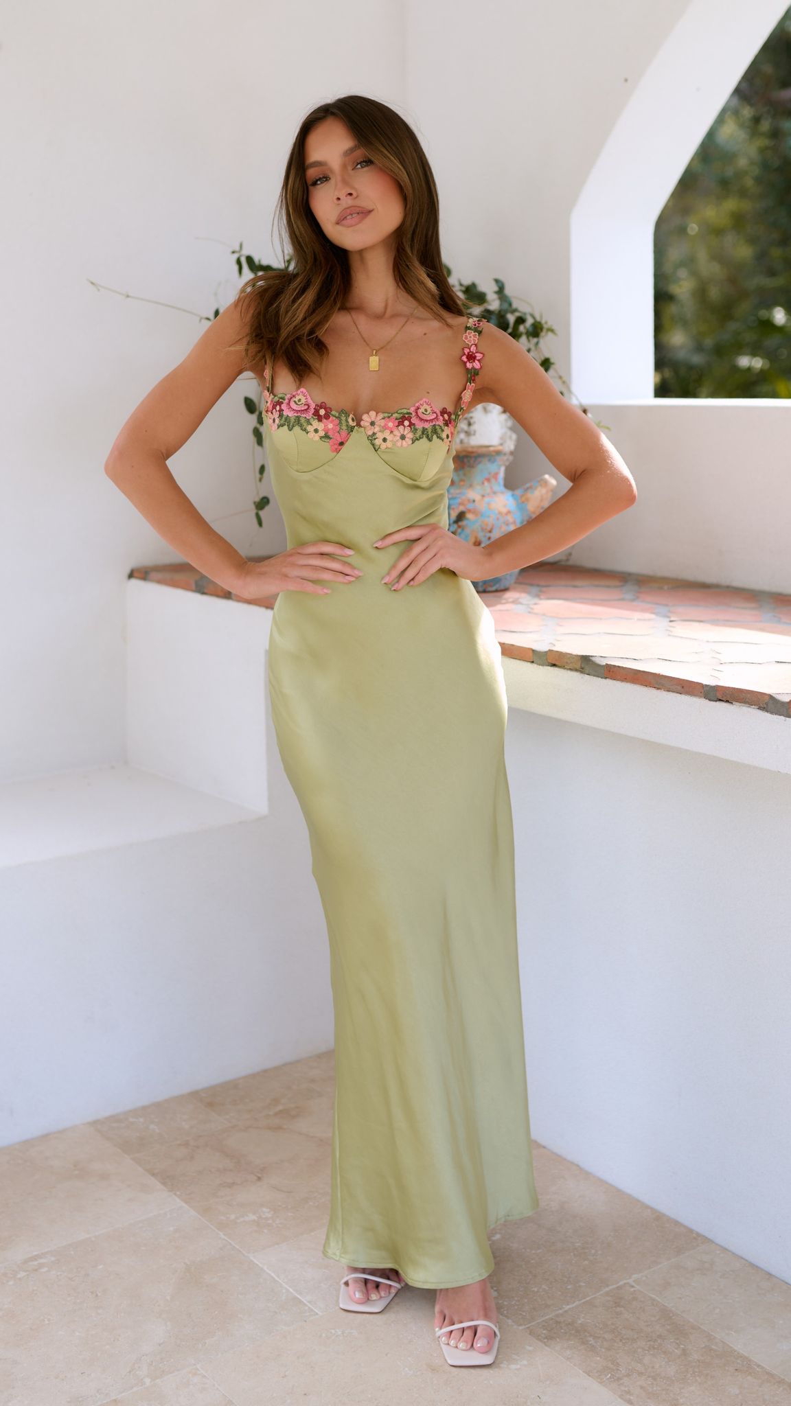 Fleurina™ Maxi Dress🌸– Maxikleid mit Blumendetail